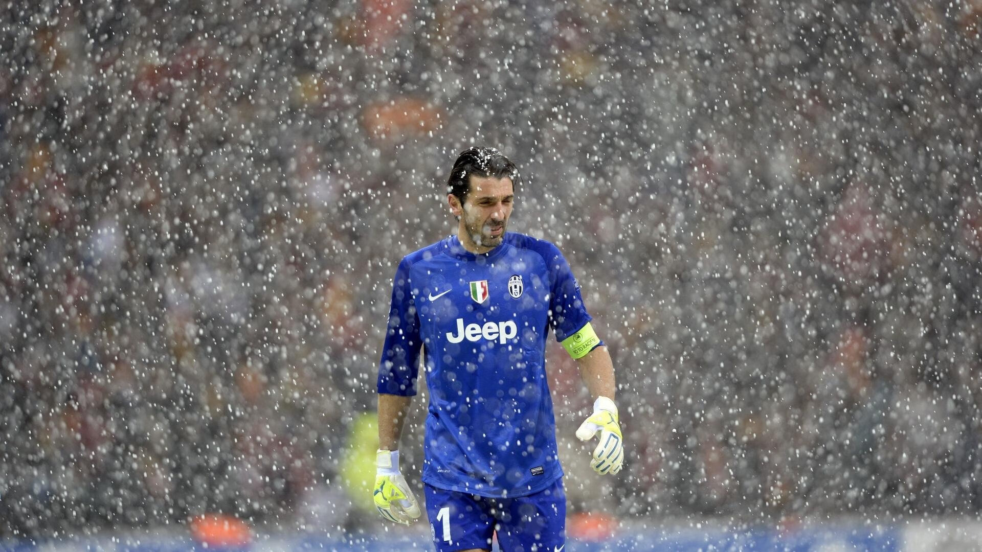 足球+“智慧交通”实现赛事道路疏导高效便捷，知识智能足球